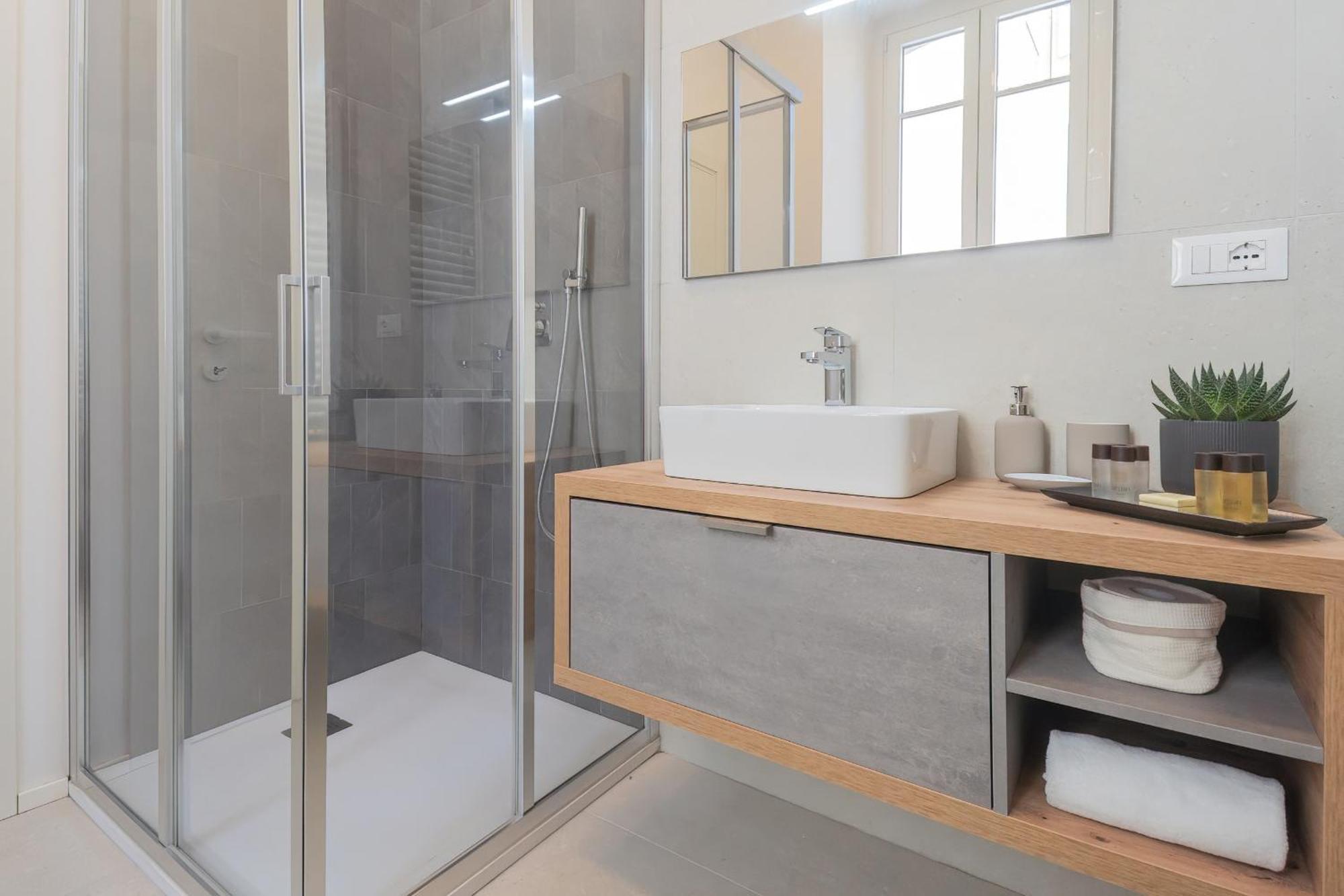 Manaraquattro - Apartament In Como Near The Center With Free Parking - Lake Como Exterior foto